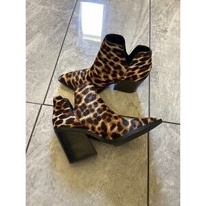 Gianni Bini Boots Womens Size 6M 36.5 Brown Leopard Calf Hair Western Brazil